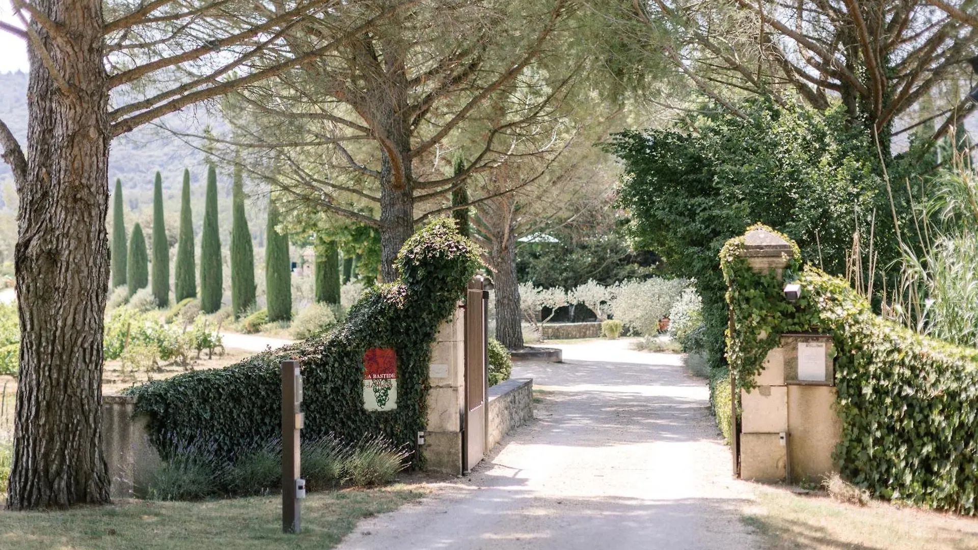 La Bastide De Marie, Maisons Et Hotels Sibuet Menerbes